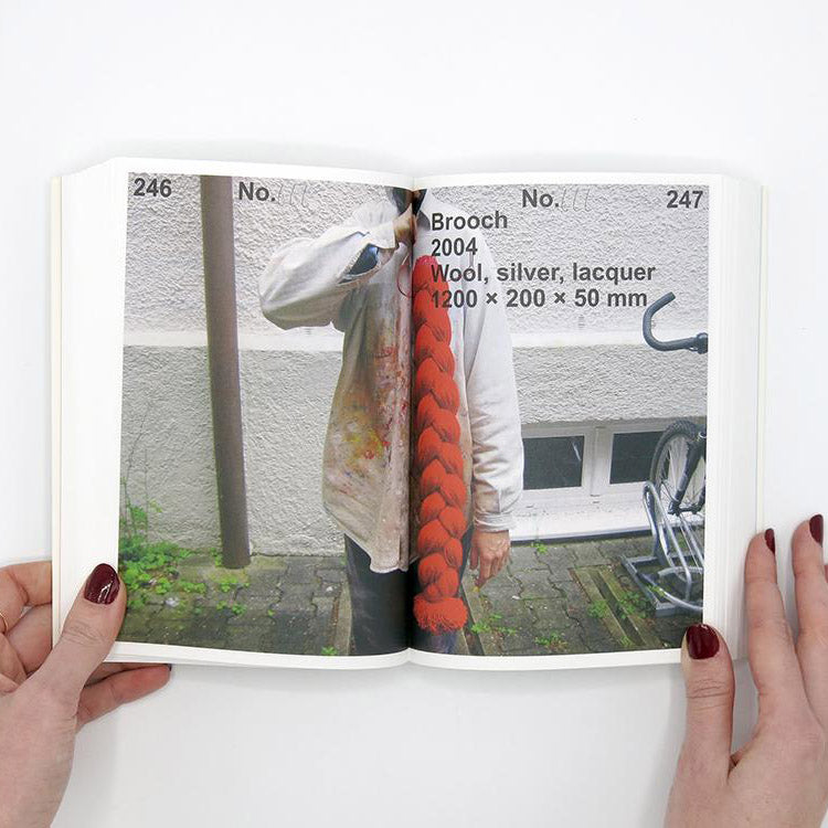 An unreliable guidebook to jewellery by Lisa Walker (Expanded Edition)